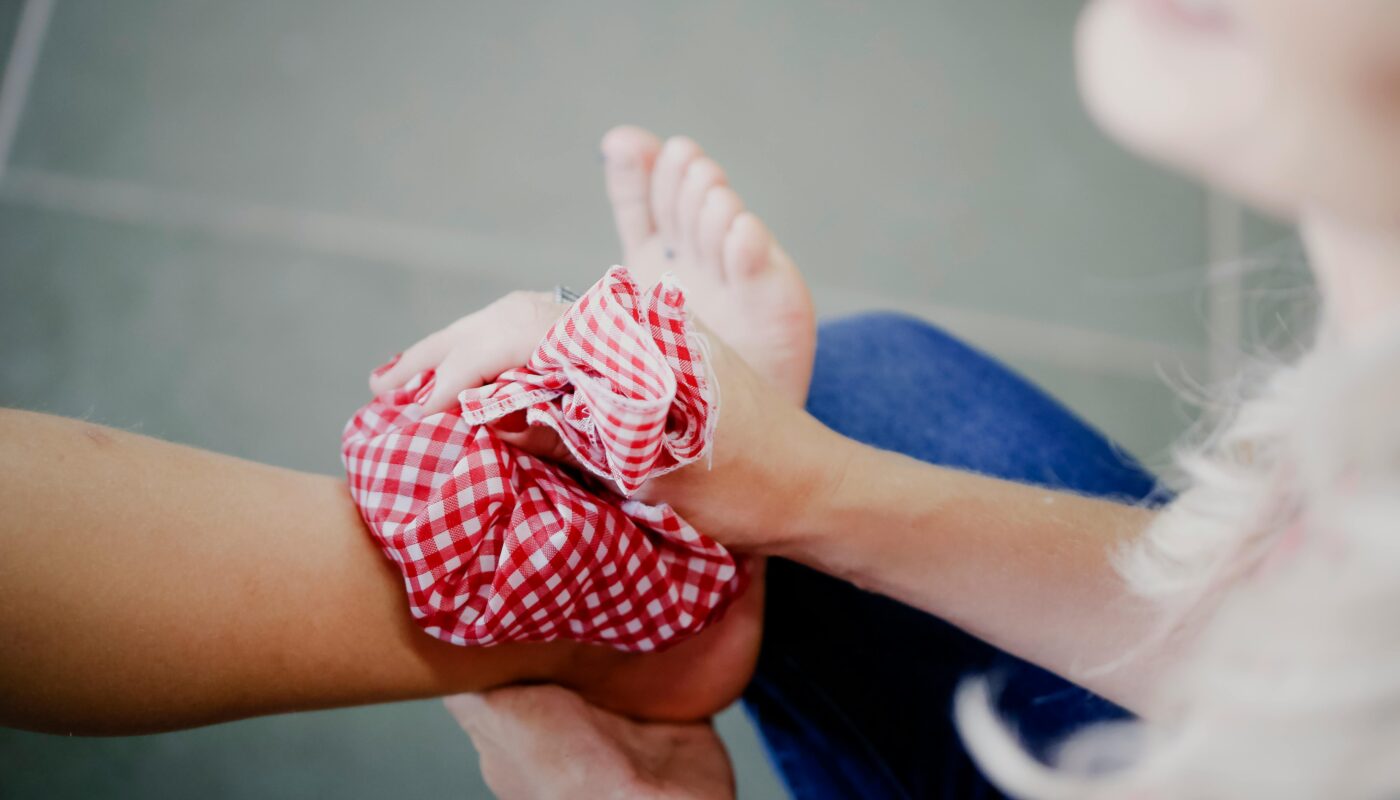 Photo by Vidal Balielo Jr.: https://www.pexels.com/photo/ice-pack-on-person-s-foot-4005311/