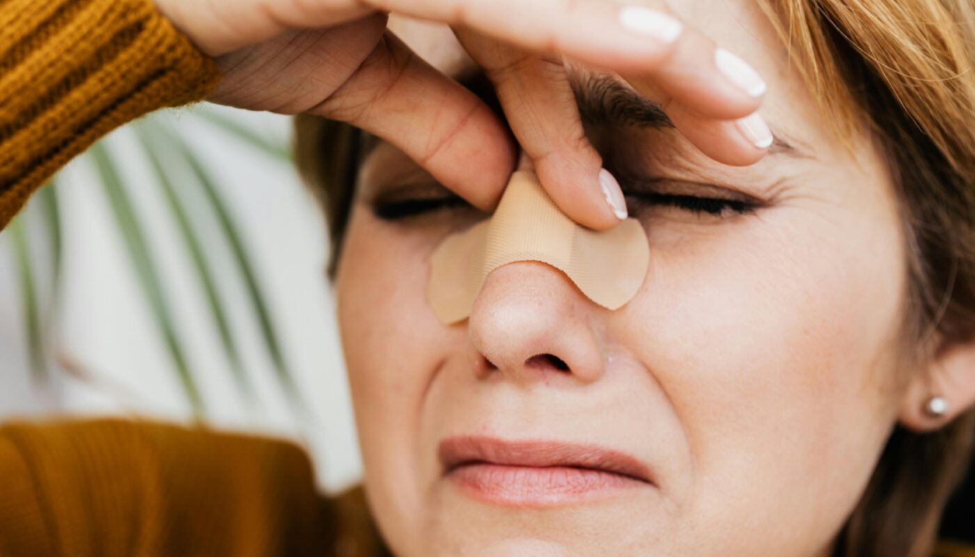 Photo by www.kaboompics.com: https://www.pexels.com/photo/in-pain-woman-holding-her-nose-5207296/