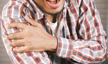Photo by Towfiqu barbhuiya: https://www.pexels.com/photo/close-up-photo-of-an-aching-man-holding-his-shoulder-8600449/