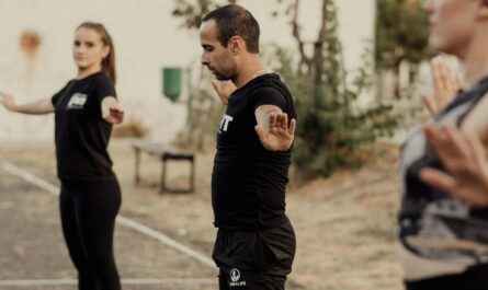 Photo by Arsov Ivan: https://www.pexels.com/photo/group-outdoor-fitness-training-session-31293814/