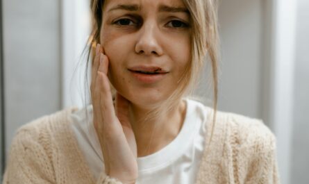 Photo by MART PRODUCTION: https://www.pexels.com/photo/crying-woman-touching-the-bruise-on-her-face-7699302/