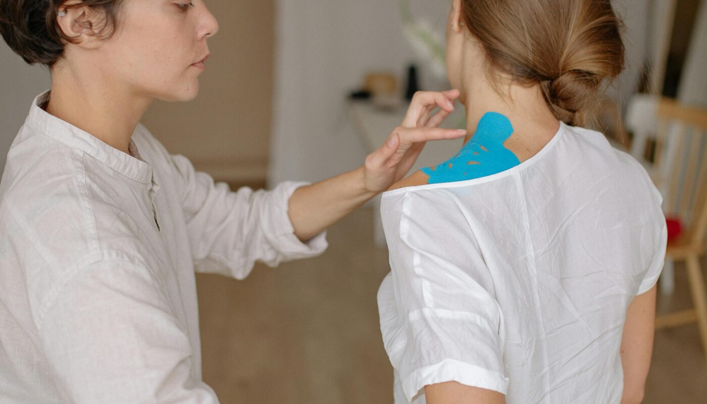 Photo by Yan Krukau: https://www.pexels.com/photo/a-therapist-treating-a-patient-5794056/