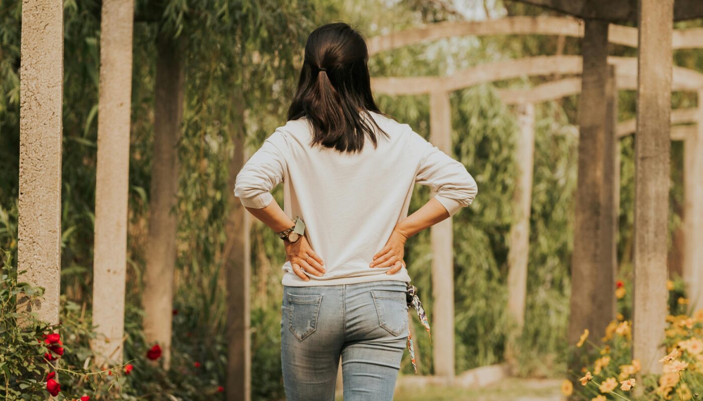Photo by Dylann Hendricks : https://www.pexels.com/photo/brunette-woman-in-sweater-walking-on-footpath-in-garden-16884403/