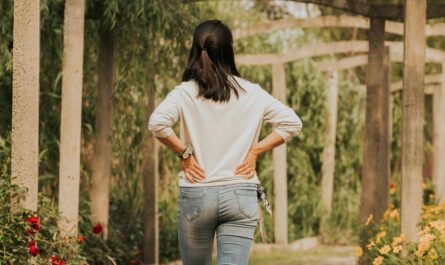 Photo by Dylann Hendricks : https://www.pexels.com/photo/brunette-woman-in-sweater-walking-on-footpath-in-garden-16884403/