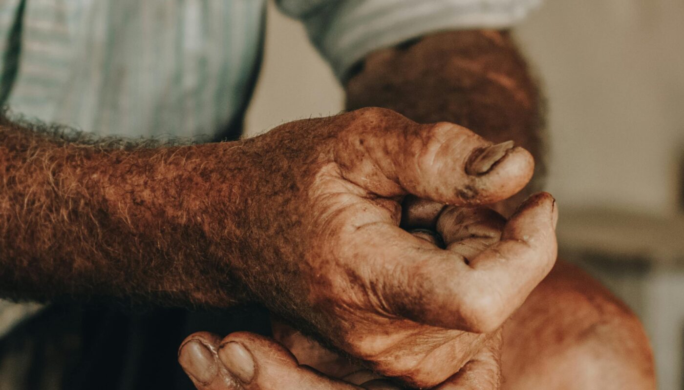Photo by Jefferson Lucena: https://www.pexels.com/photo/close-up-photo-of-a-person-s-hand-8905684/