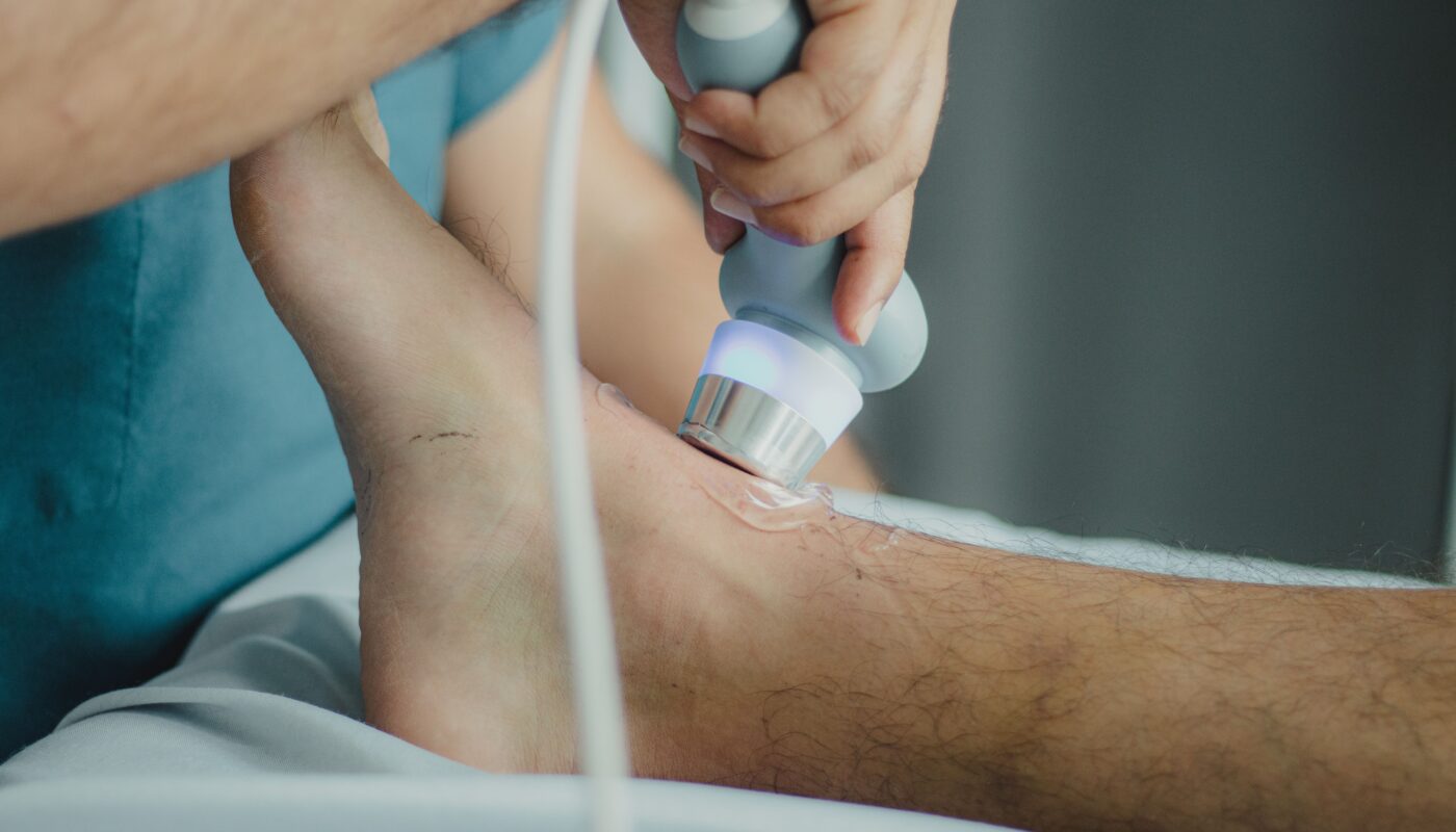 Photo by Juan Manuel Montejano Lopez: https://www.pexels.com/photo/leg-of-patient-during-medical-examination-13185367/